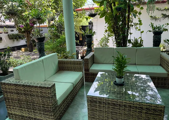 Avon Villa
