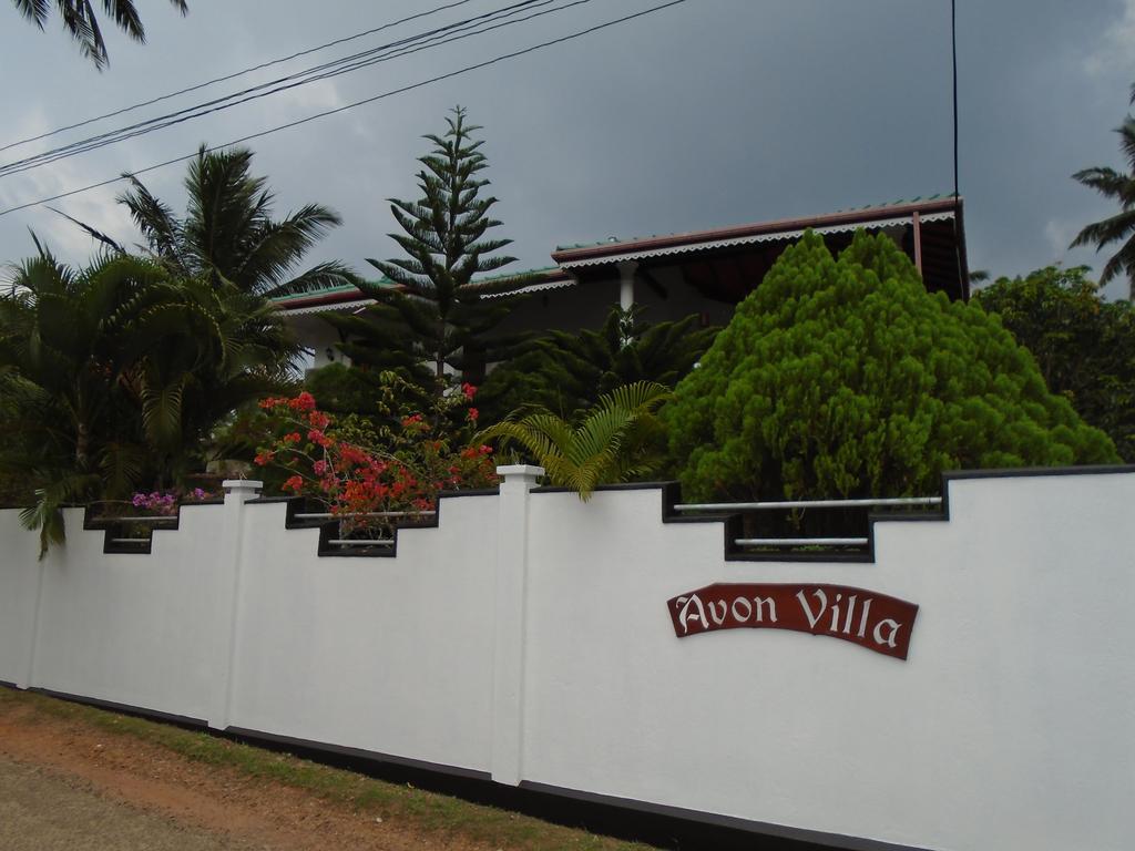 Avon Hotel Hikkaduwa